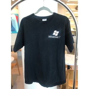 Vintage Windows 7 T-Shirt